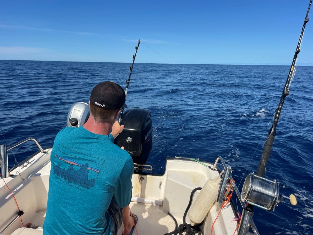 Pete fighting a Wahoo Pete fighting a Wahoo