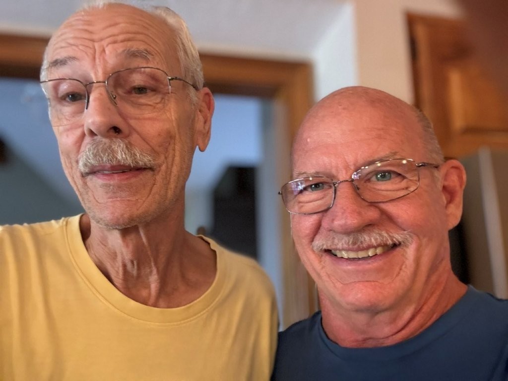 Doug & Willy Doug & Willy