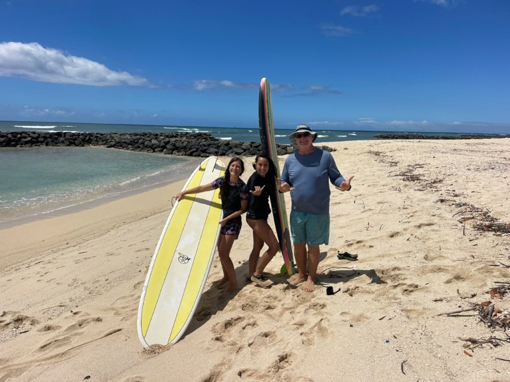 Surfing stucents from Peru with Willy Surfing stucents from Peru with Willy