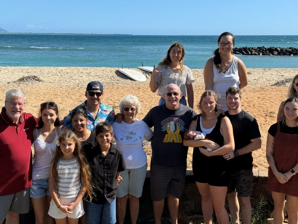 Luke's family with Larry & Hawaii friends Luke's family with Larry & Hawaii friends