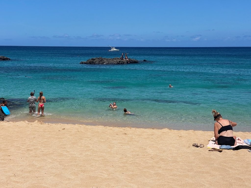 Danielle and Rilee at Waimea Danielle and Rilee at Waimea
